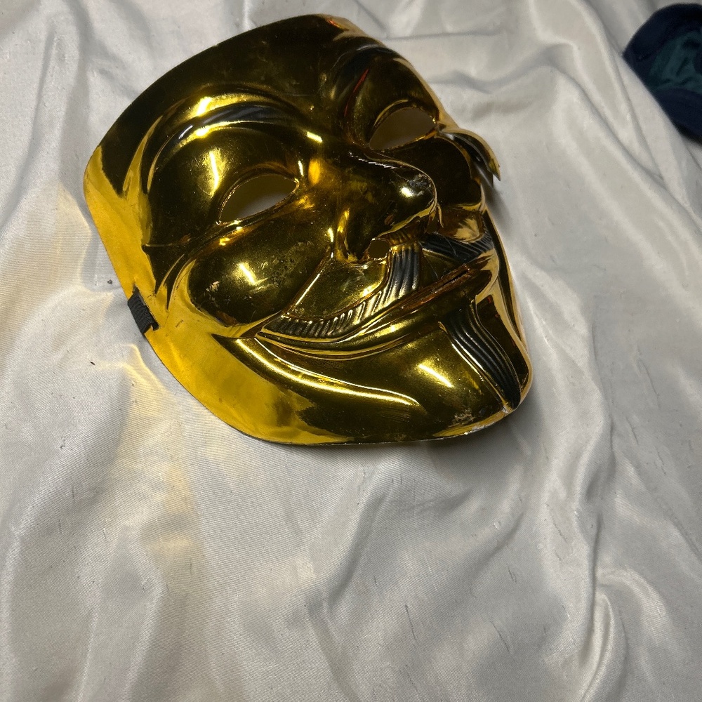 𝐏𝐫𝐞𝐛𝐫𝐨𝐤𝐞𝐧 𝐠𝐨𝐥𝐝𝐞𝐧 𝐡𝐚𝐜𝐤𝐞𝐫 𝐦𝐚𝐬𝐤